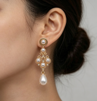 CHANDELIER PEARL STUD