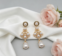 CHANDELIER PEARL STUD