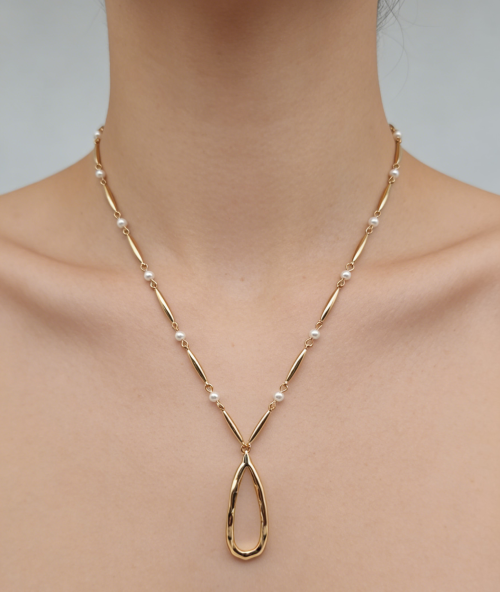 OVAL PENDANT NECKLACE