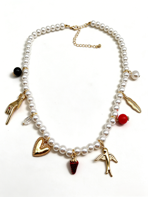 PEARL NECKLACE WITH PENDANTS